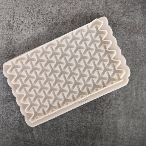 Silicone Tri Weave Onlay Mould