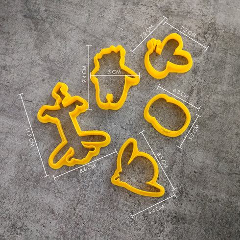 Winnie the Pooh Cartoon Biscuit Cutter