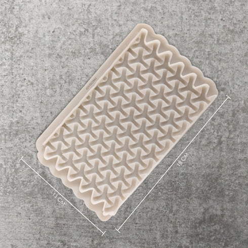 Silicone Tri Weave Onlay Mould