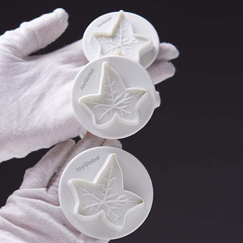 Veined Ivy Leaf Plunger Cutters