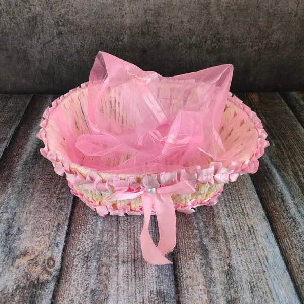 Oval Gift Basket with Net Cover