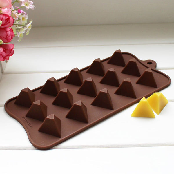 Silicone Pyramid Shape Mould - 15 Cavity