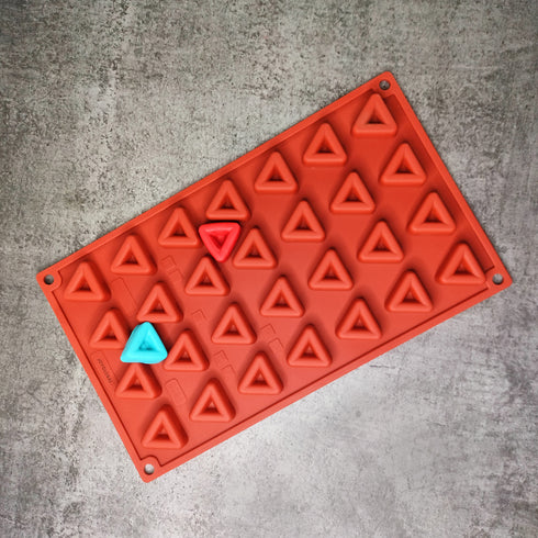 Silicone Triangle Mould - 10 Grams